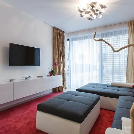 Apartment Luxurious