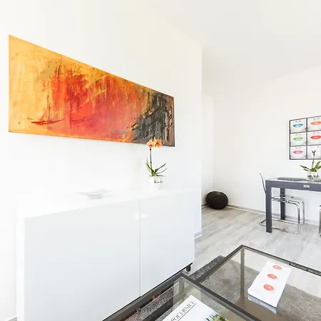 Luxurious Apartment